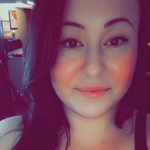 Meet your Posher, Ashly